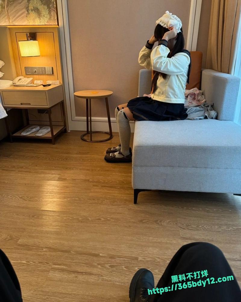 极品女大学生私下淫荡本性暴露12.