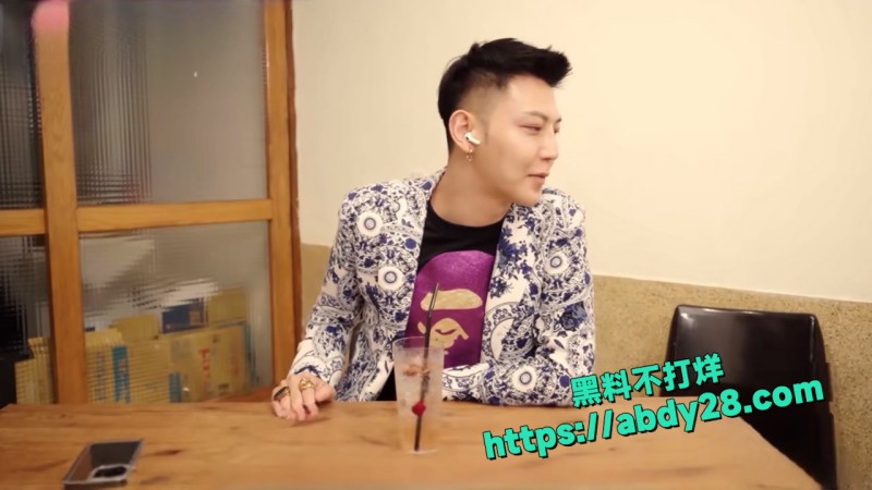 乐奈子黑发女郎搭讪游戏 3