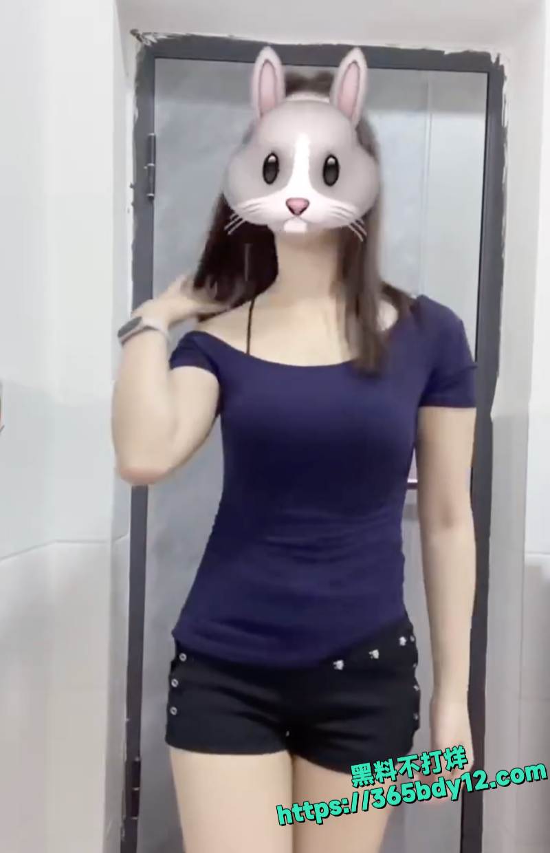 深圳女货代罗仲静酒店性爱视频流出