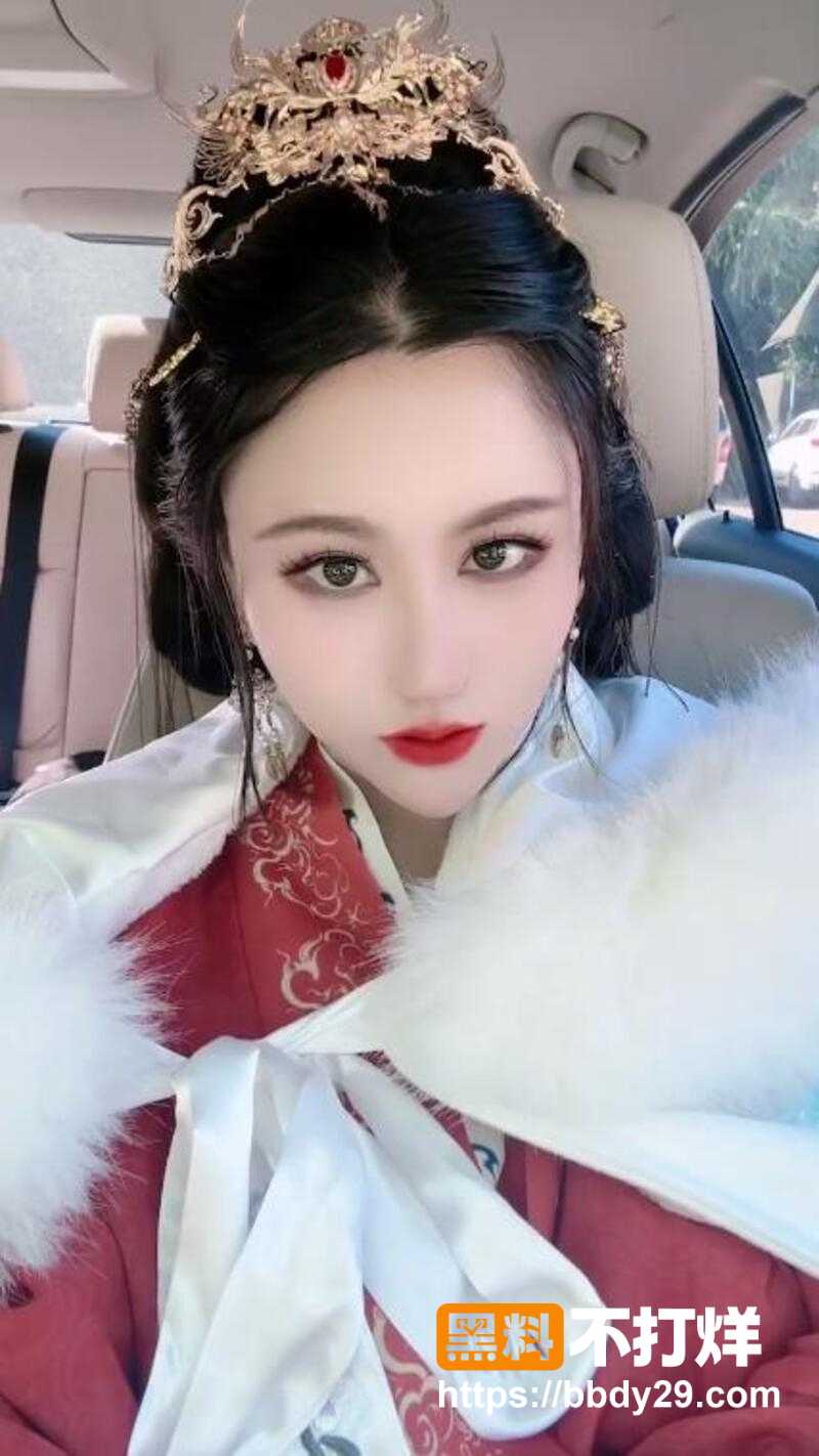 横店十八线演员大蜜蜜1