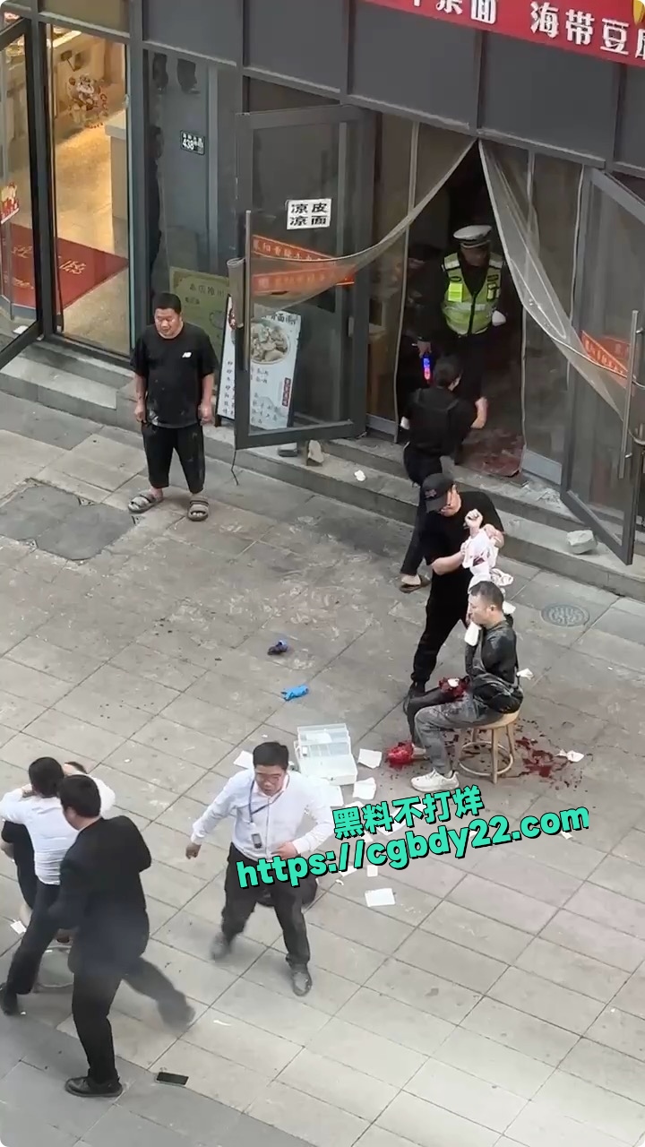 襄阳香辣牛肉面刀仔砍人7