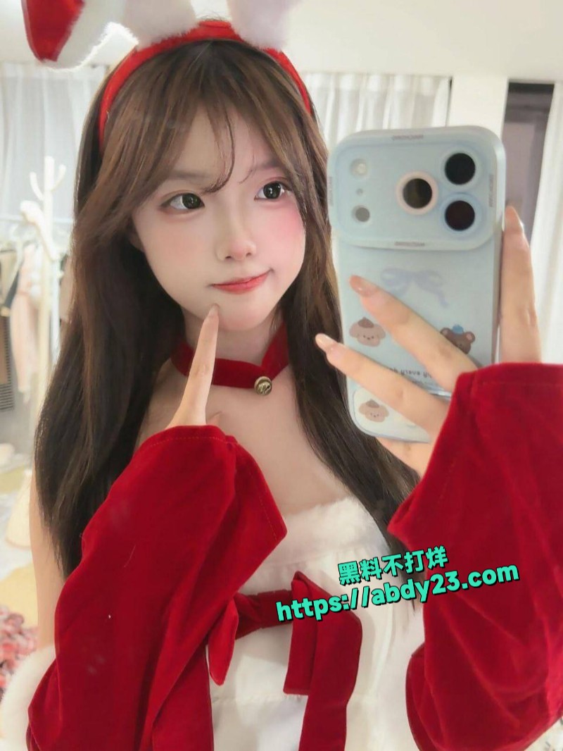 江西服装学院李玉婷2