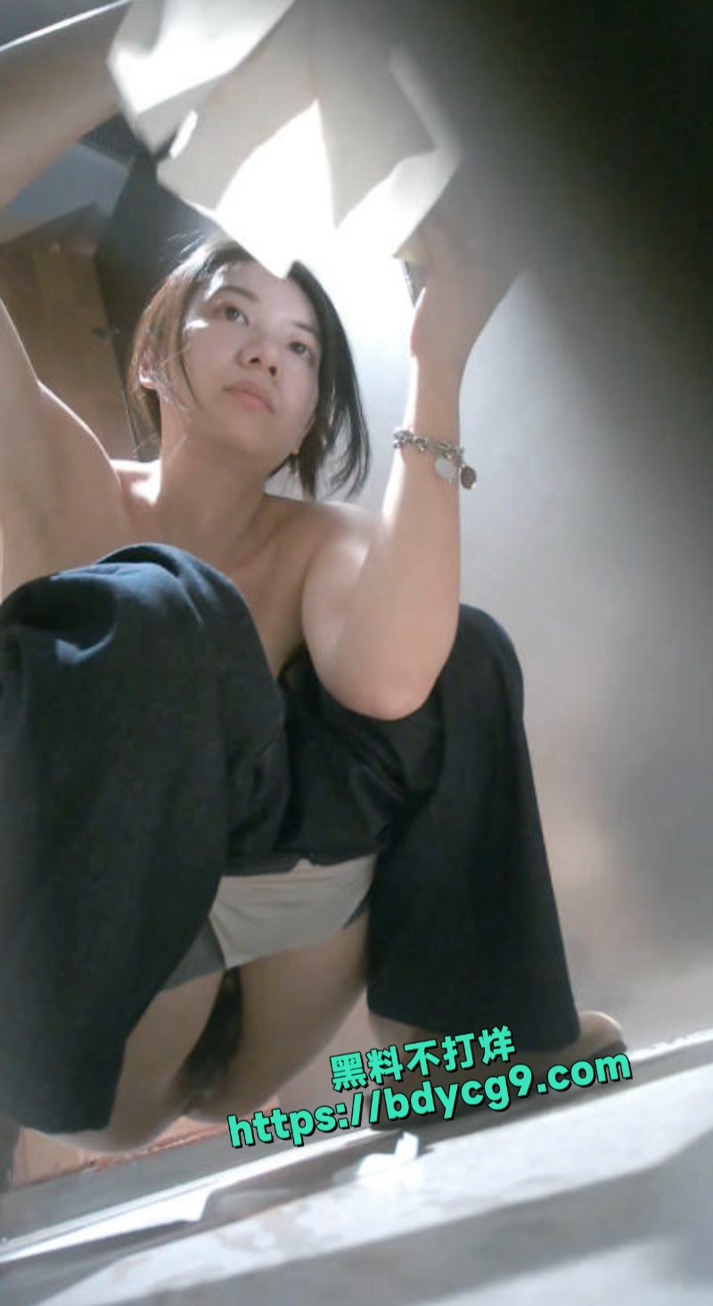 盗摄大神最新厕拍精选合集1