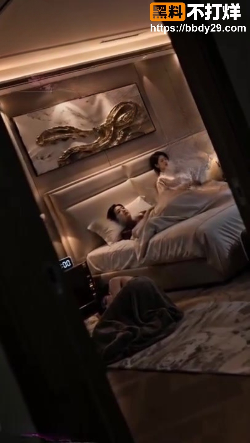 禁忌的喘息第二季顾北夜跪舔脚6