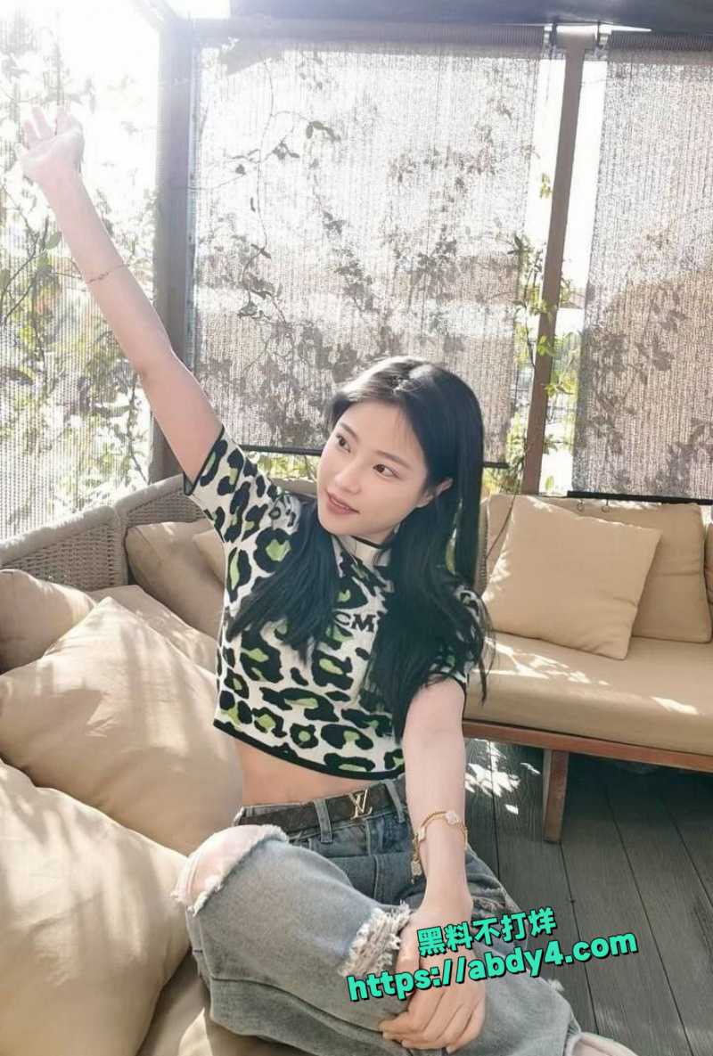 大学生变身骚浪武媚娘3