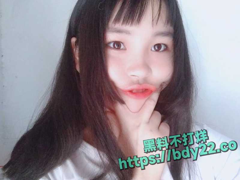 易梦雯34.jpg