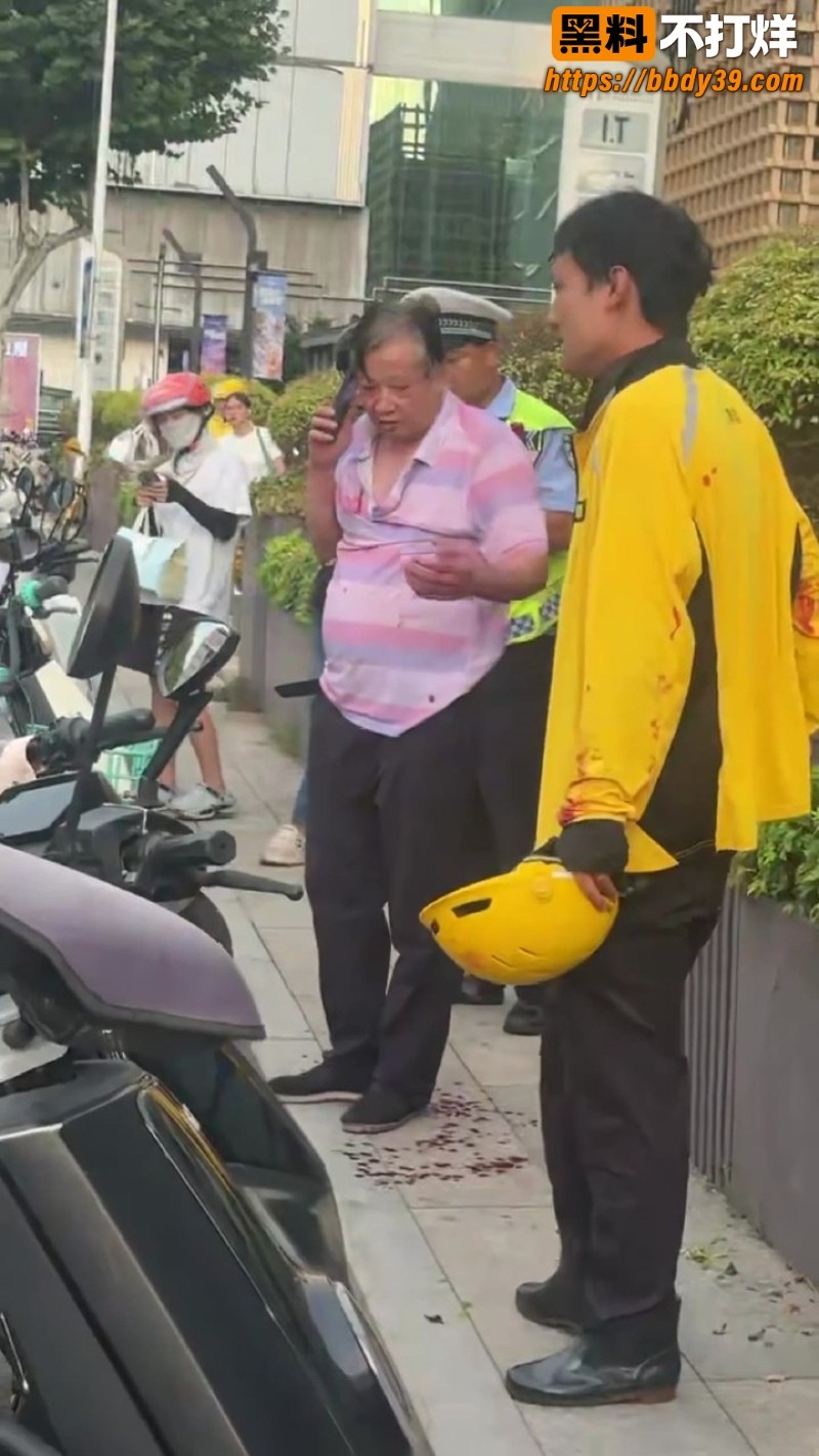 武商梦时代街头冲突  11