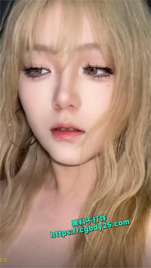 小郑嘻嘻1