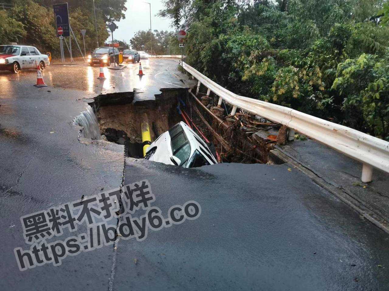 台风海葵来袭广东深圳 各地暴雨合集.jpg