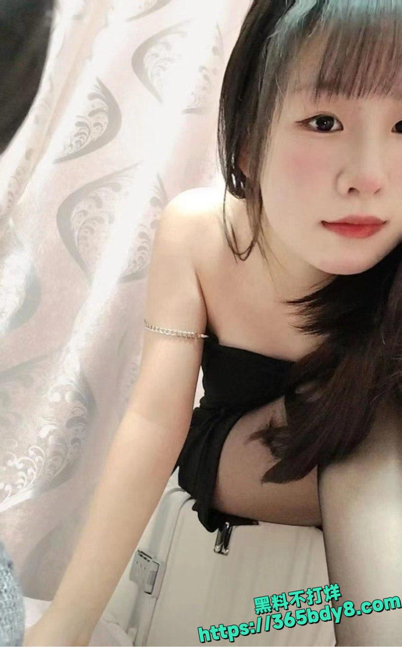 阚永晴清纯自慰视频流出9