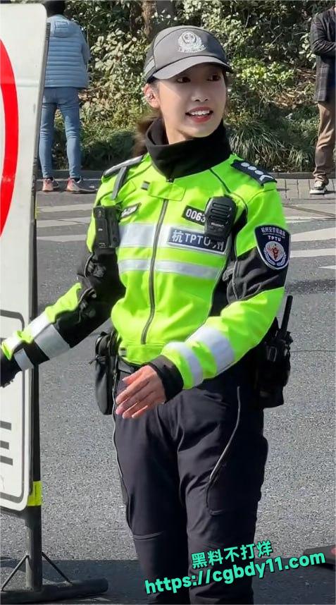 杭州网红兔子警官李语蔚 1