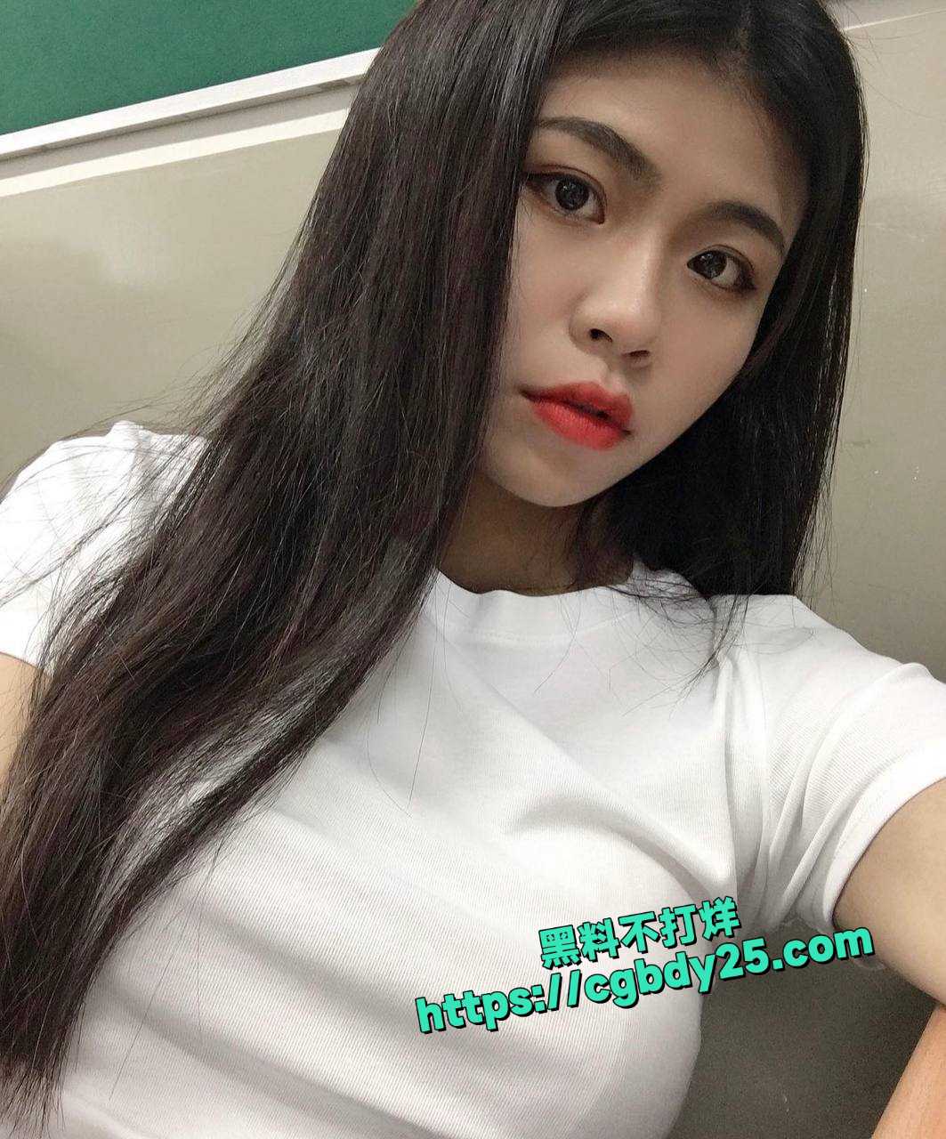台湾知名网红刘俐妤性爱视频流出4