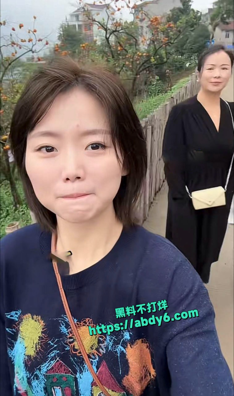 抖音石头哥前妻现任两女共侍一夫 8