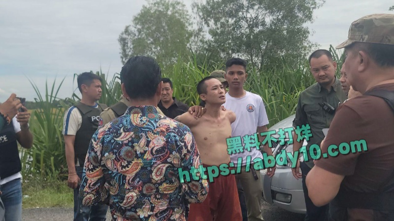 神秘女子递枪助6越南罪犯逃脱 7