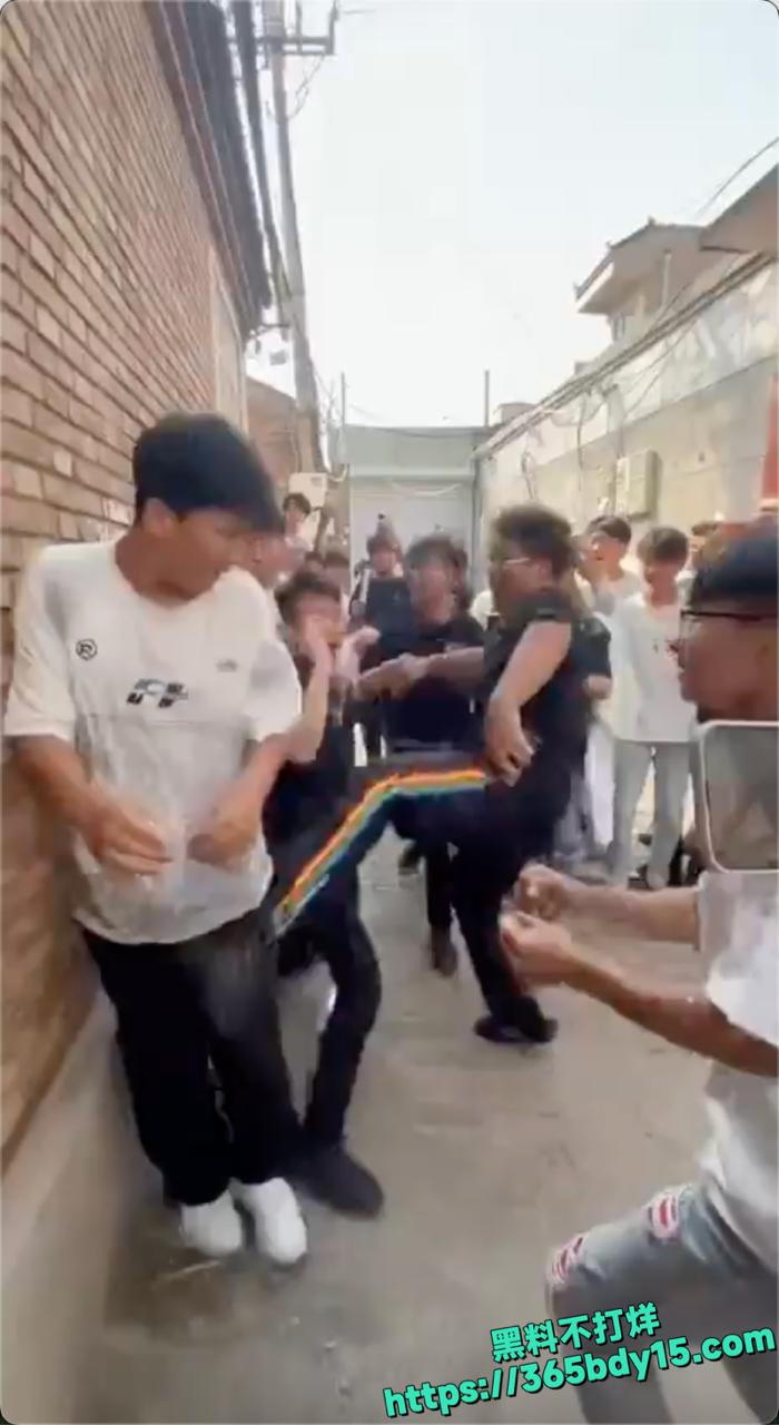 未成年初中生男孩霸凌事件曝光5.
