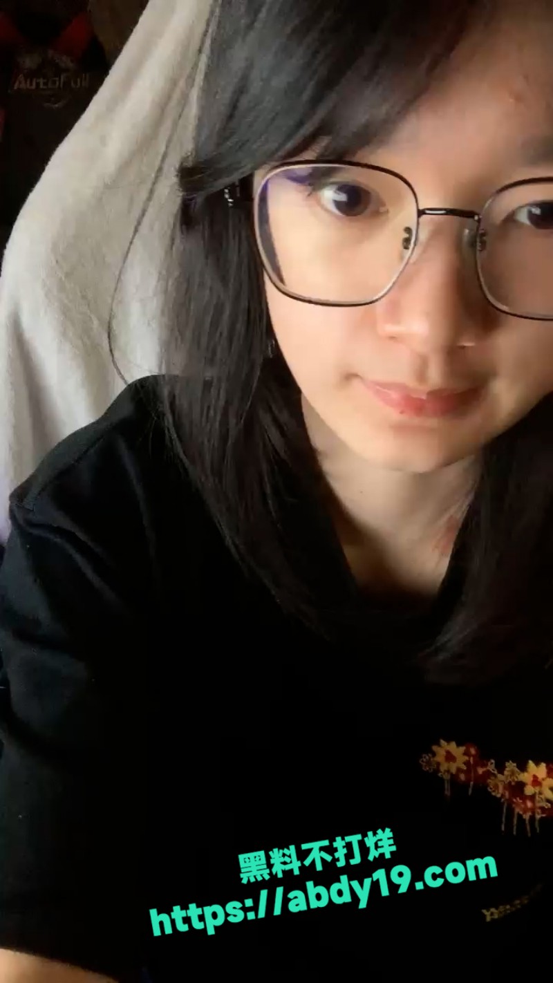 清纯尤物学生妹甜美乖巧 1