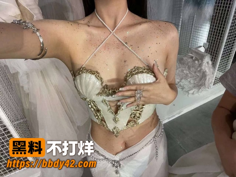 黑丝女仆 6