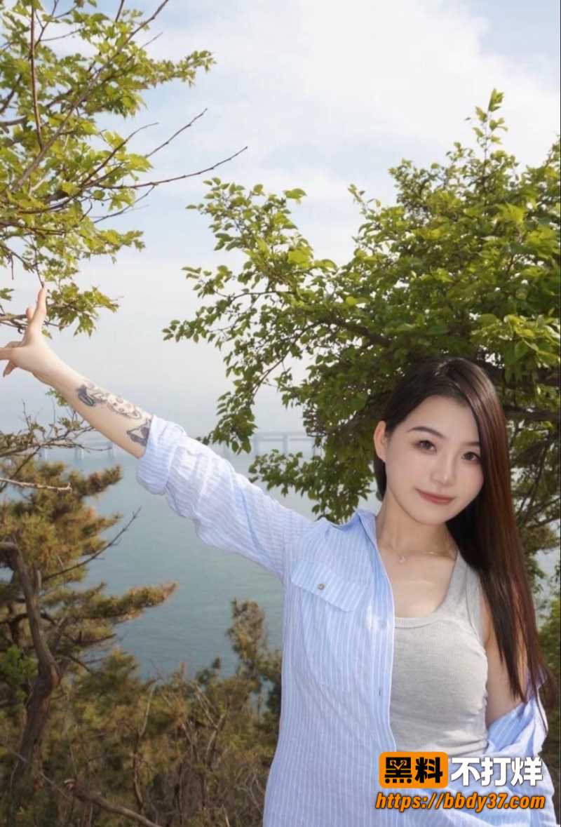 清纯大学生私下竟是金主胯下母狗 在出租屋被花式无套后入猛操 要不说有钱可以为所欲为
