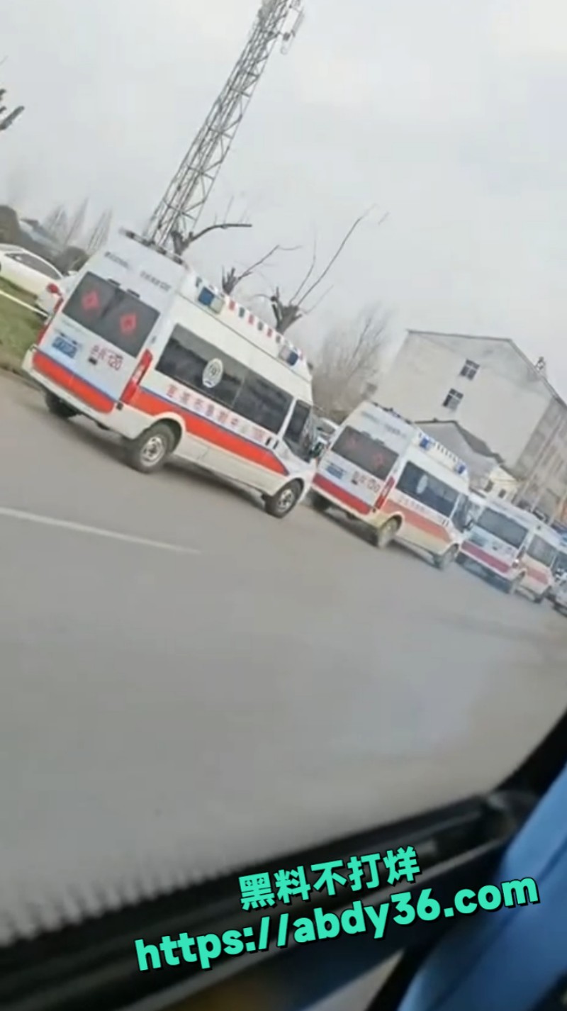 烟花爆竹门店起火爆炸 16