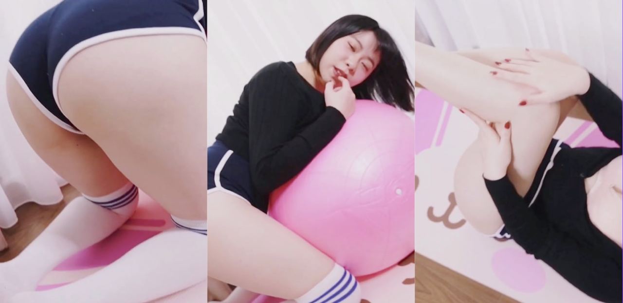 JVID的CC是童颜巨乳的代表人物！穿上瑜伽裤做骚货该有的动作！