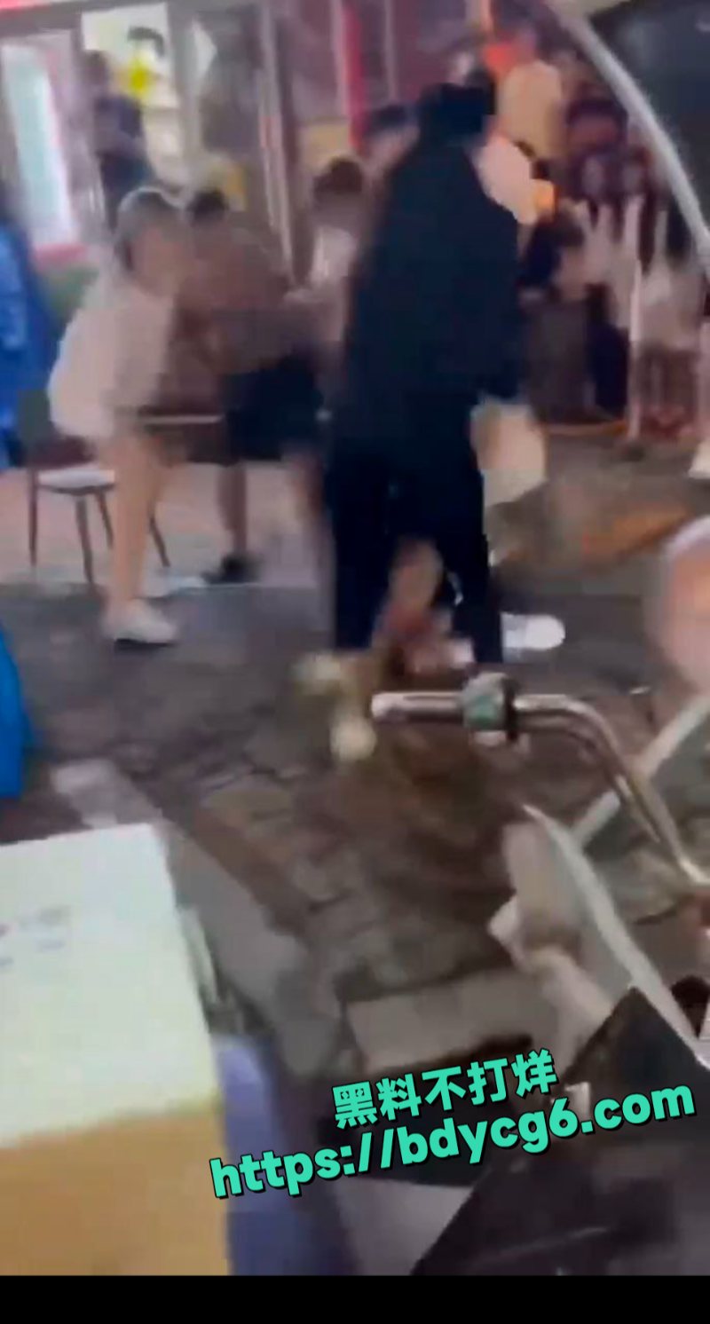 抖音精神母女小乔2