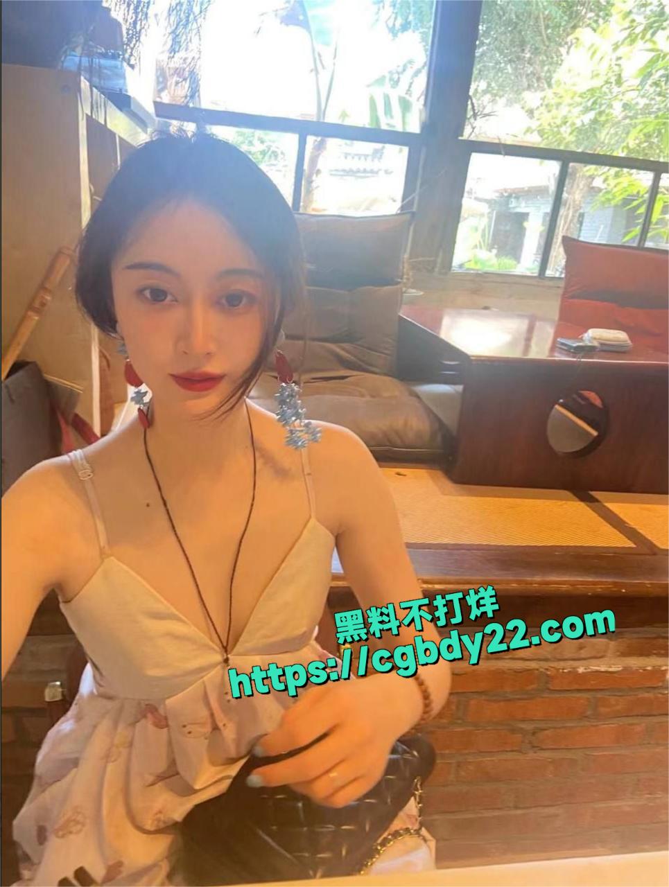 校花王丽莎1