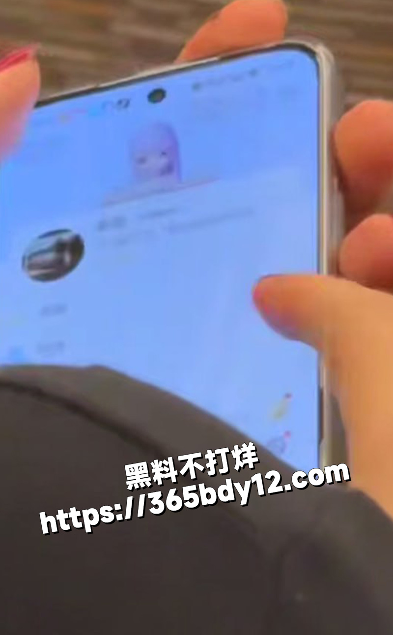 坐高铁也得上班4