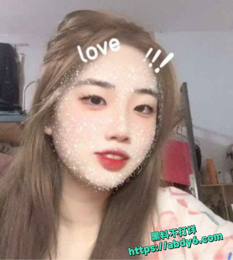 王奕人妻自慰视频8