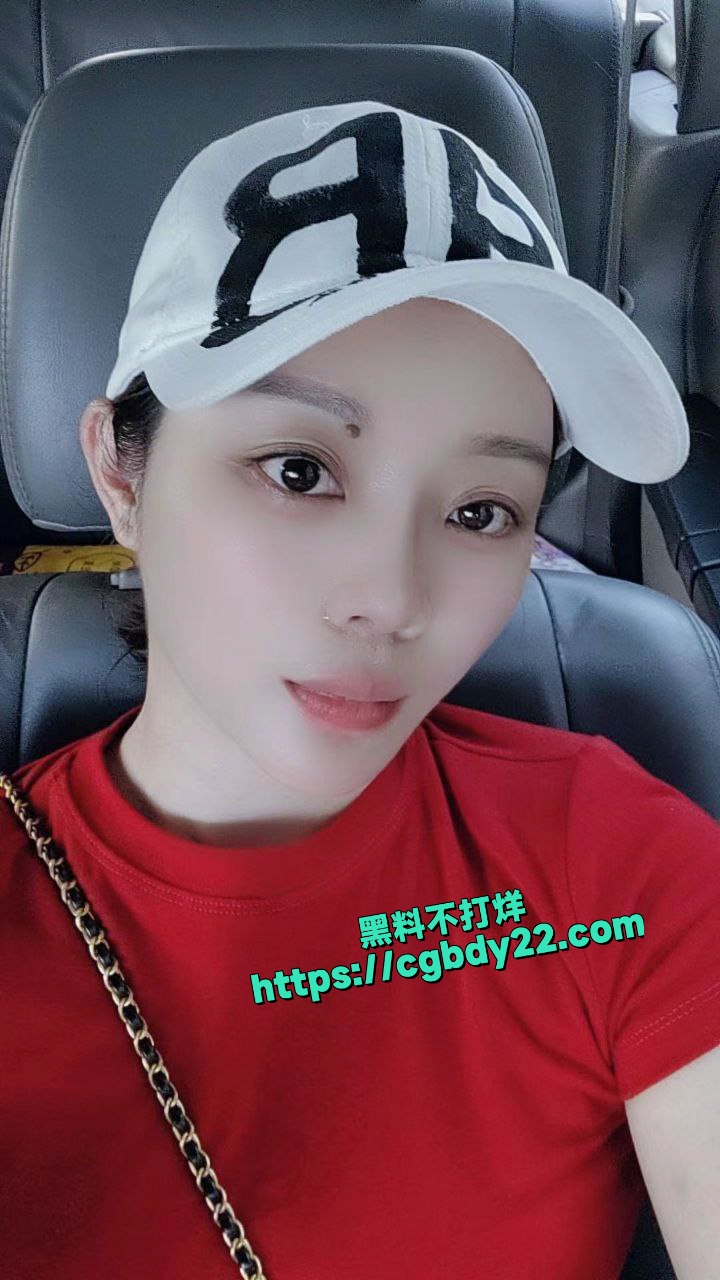 福建麓宝珠宝有限公司 女老总陈凤琴，经常几个大姐姐一起KTV找男模15