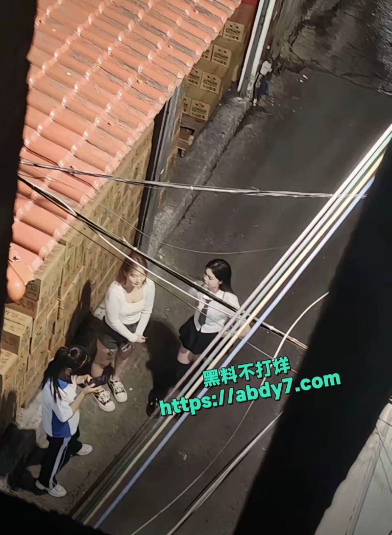 广西南宁惊现最美站街女 13