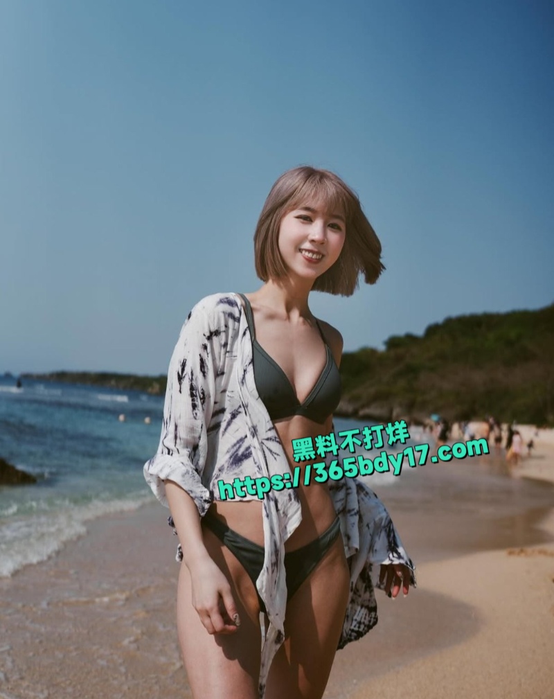 极品高颜值短发户外网美提扶妮5