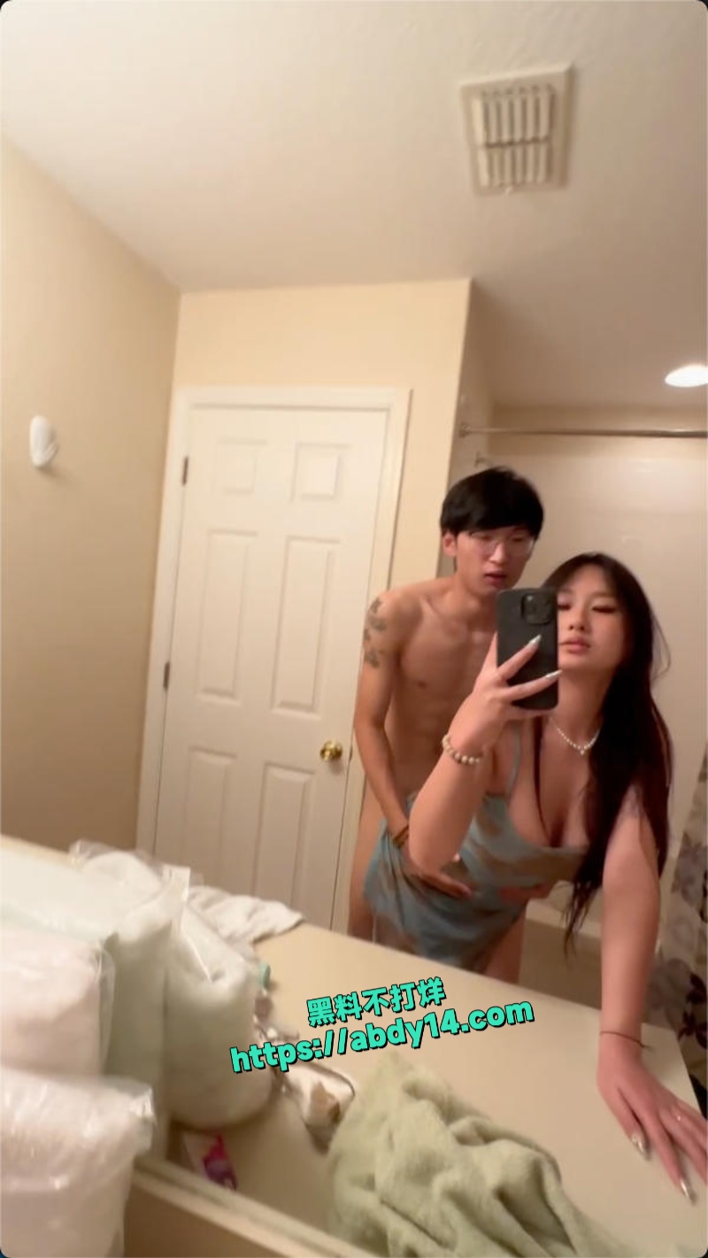 浙江反差学生妹白奕婷私拍流出 8