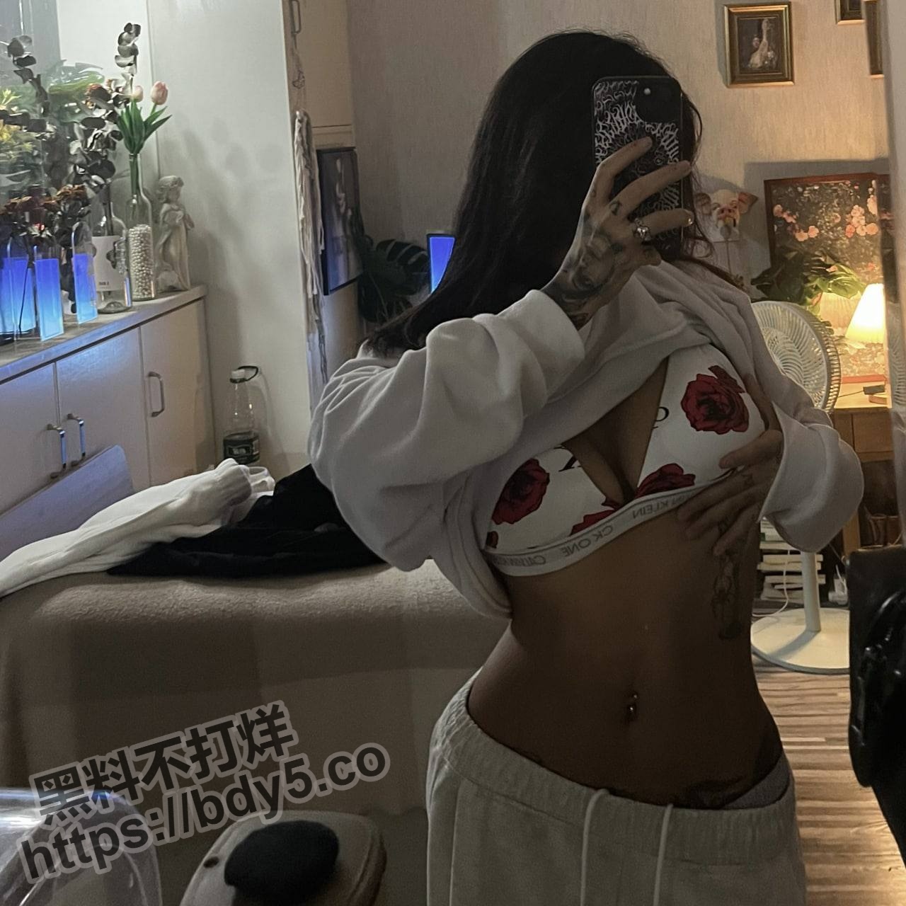 抖音妖姬刺青阿诗自慰视频.jpg