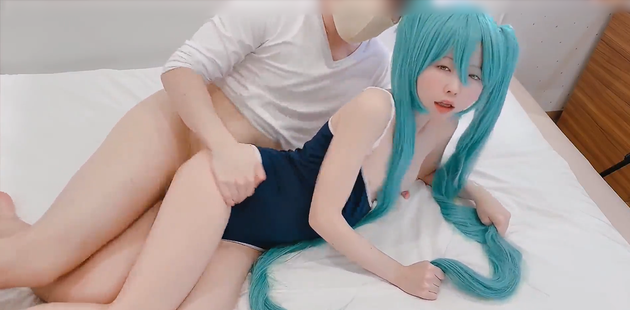 Fansly平台的日本网红萝莉yurinslittlepeach新作 cos死库水初音未来死库水