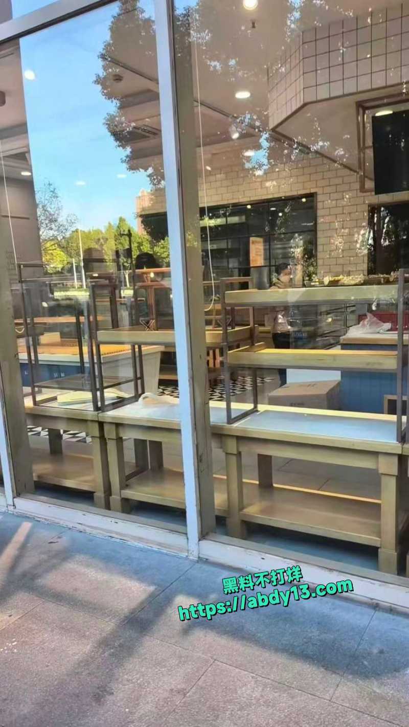 安徽合肥烘焙连锁品牌巴莉甜甜疑似倒闭 12