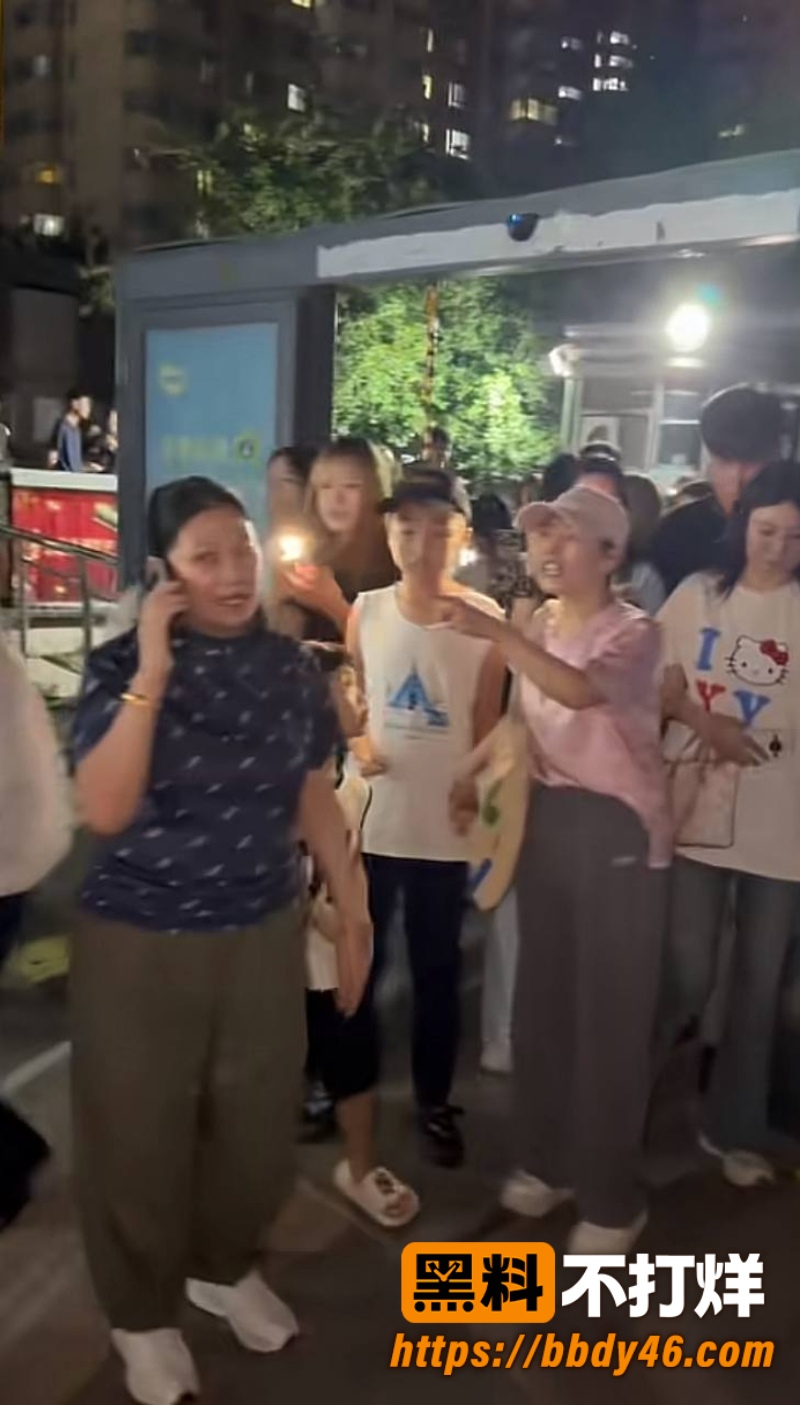山东菏泽街头抓小三 3
