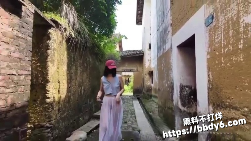 东北小城超市全裸9