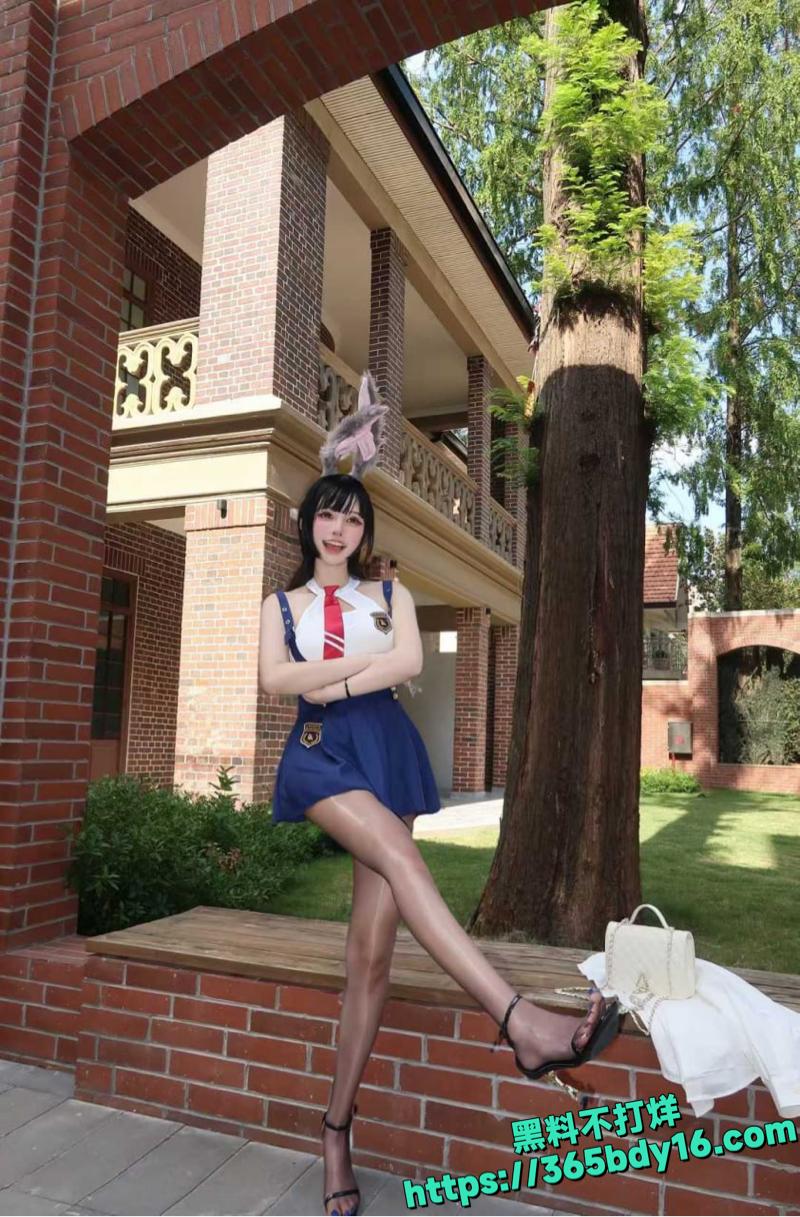 抖音极品颜值网红魔人布欧4.