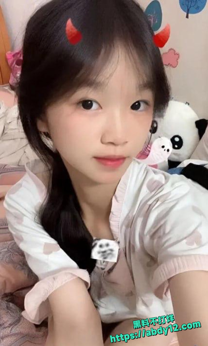邢可欣怼穴喷镜头视频3