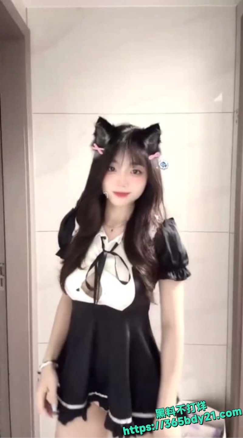 童颜巨乳反差婊私拍5