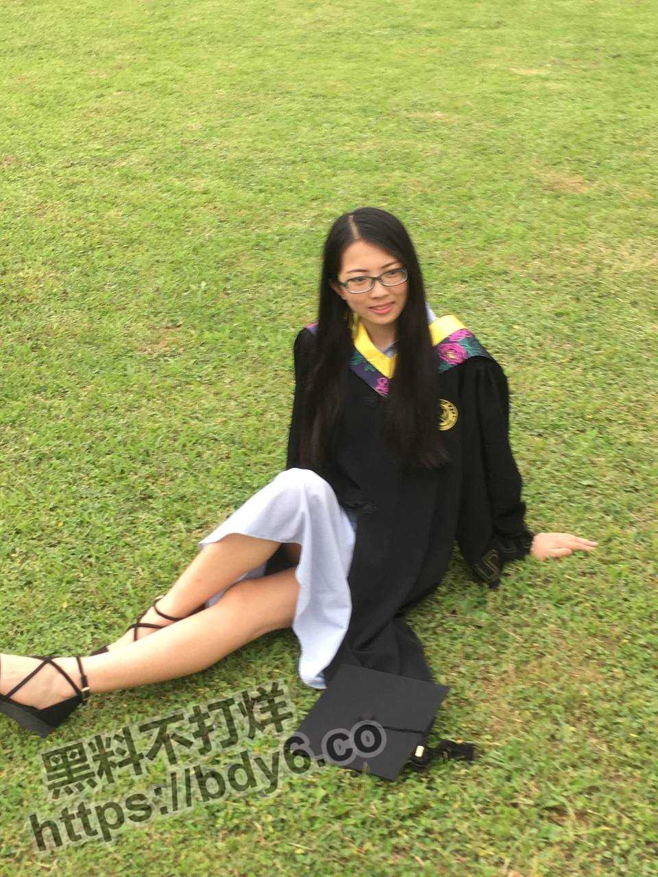 学士服_1.jpg