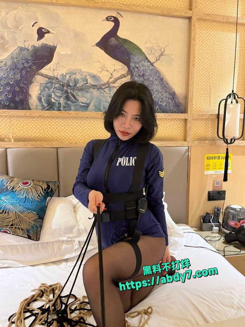 离异熟女少妇在线卖骚 3