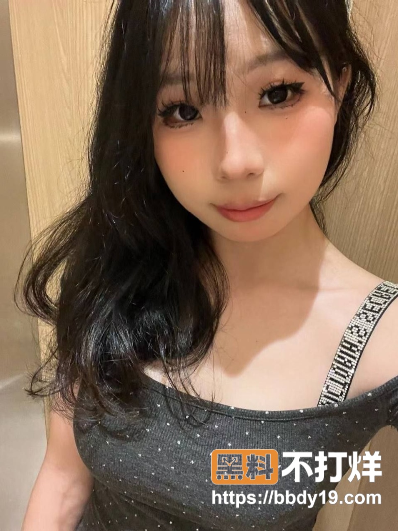 小妹妹和男朋友做爱被曝光