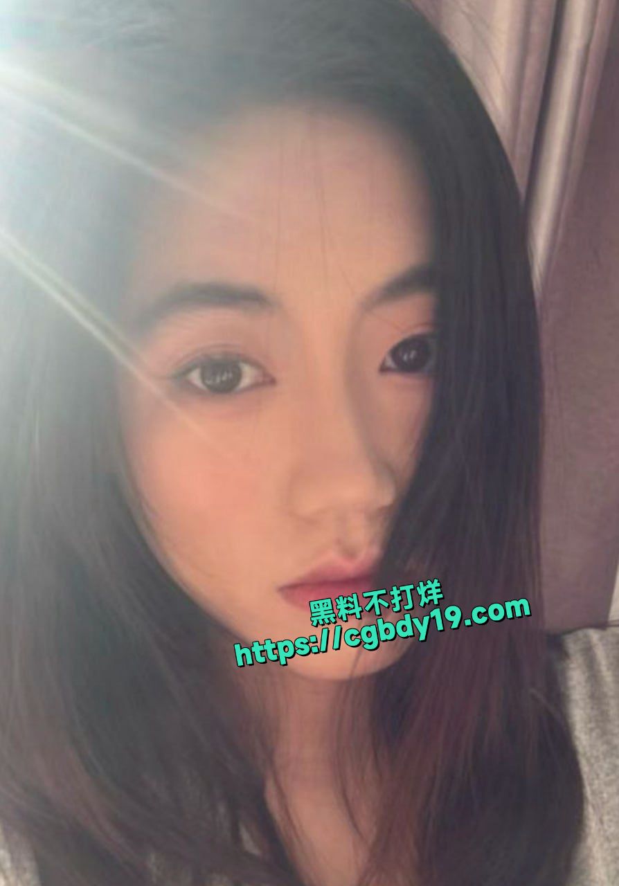 南京清纯女财务陈琳 性爱视频惨遭男友泄密1