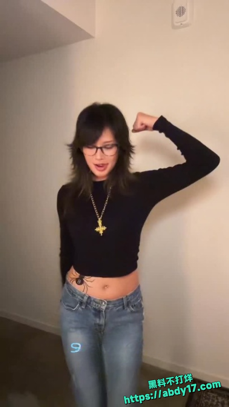 sleepychew自慰男友视频 2