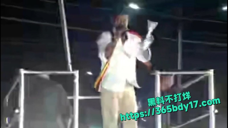 印度泰米尔纳德邦踩踏大事故 22