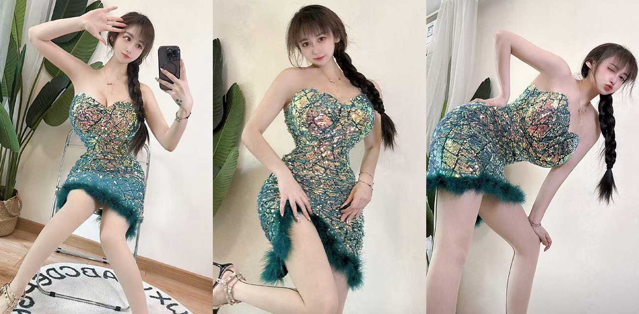 你心中的女神只不过是别人的脚下母狗 极品女神被疯狂调教不忍直视