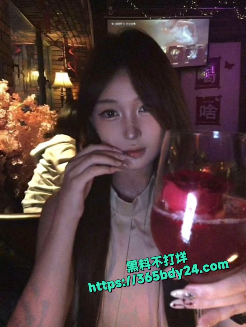 石家庄酒吧营销叶欣怡私拍视频泄密 3