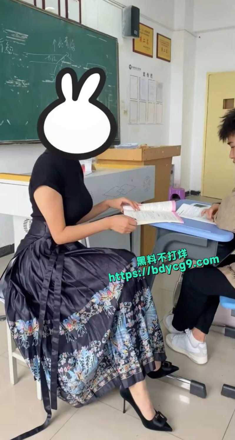 遵义市绿奴公务员奉献老婆44