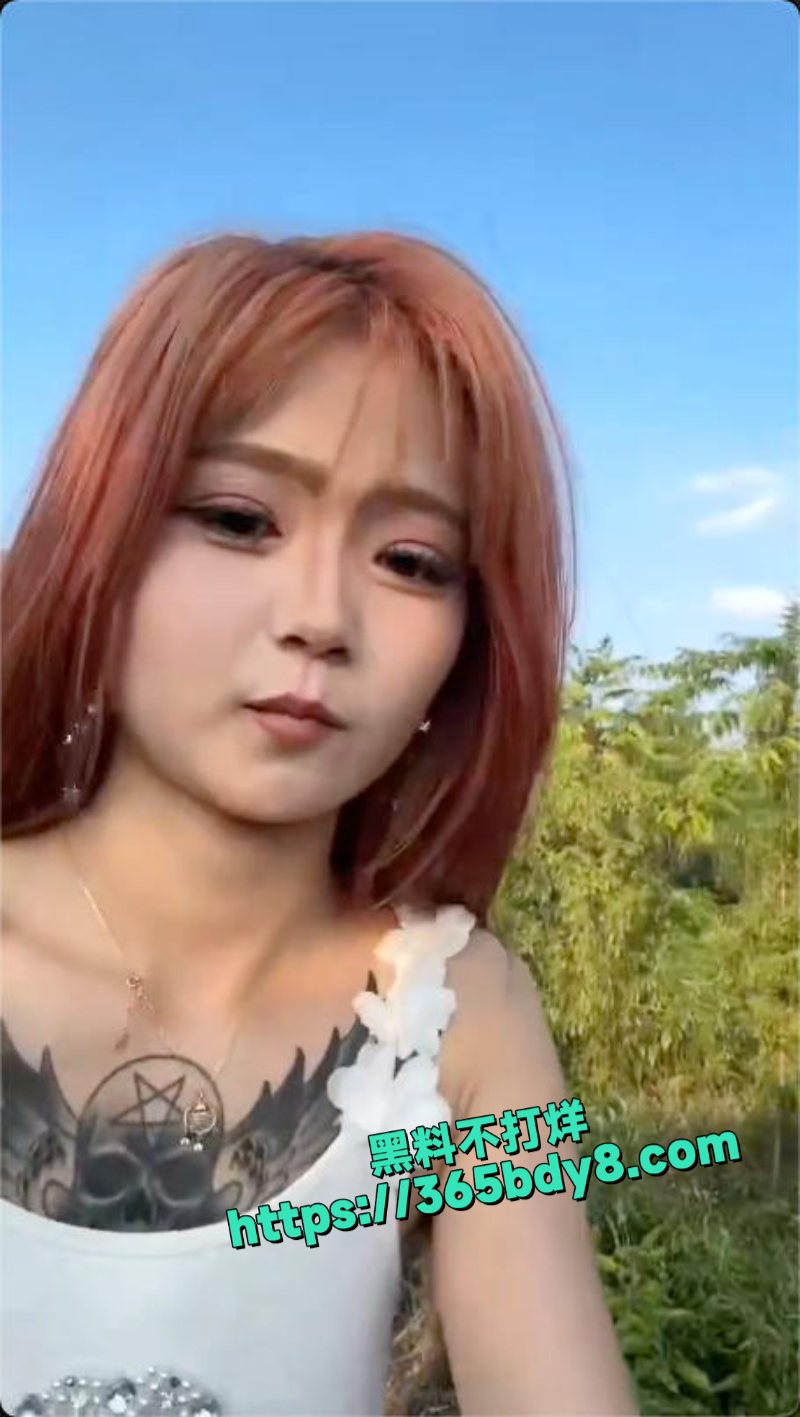 沂水精神小妹霸凌小女孩1